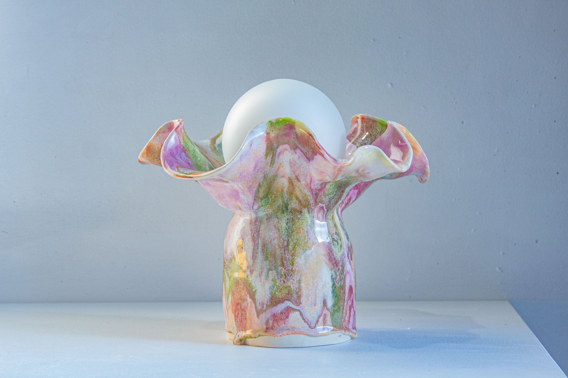 handamde ceramic decorative table lamp